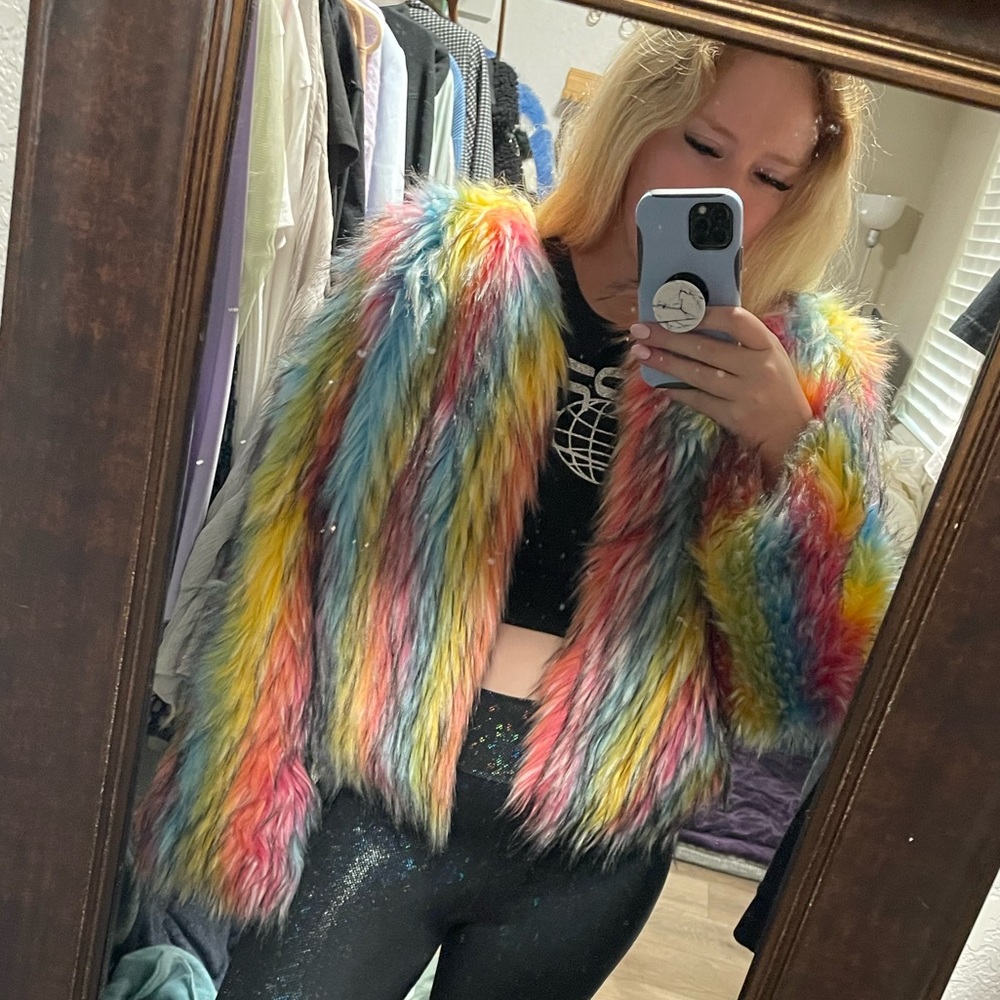 Come alive faux fur jacket